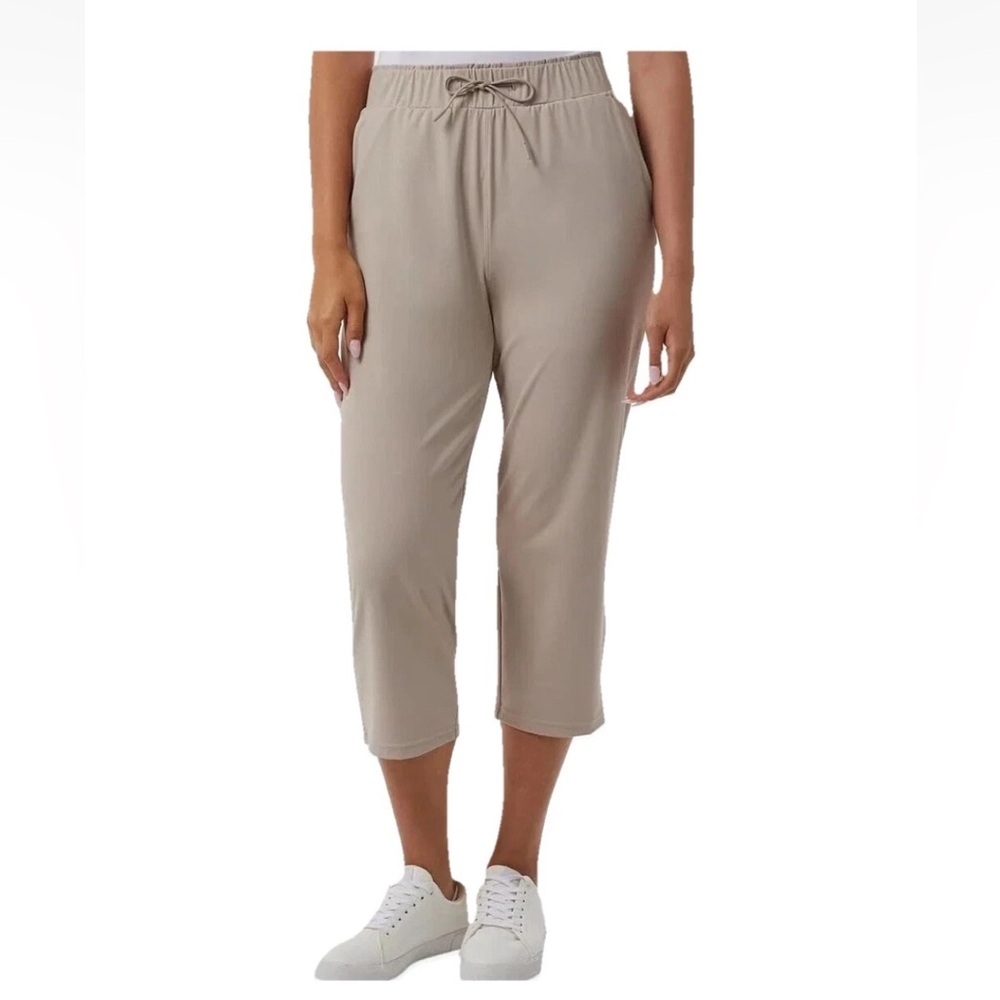 NEW 32 Degrees Cool‎ Women's Pull On Active Capri drawstring pockets Tan